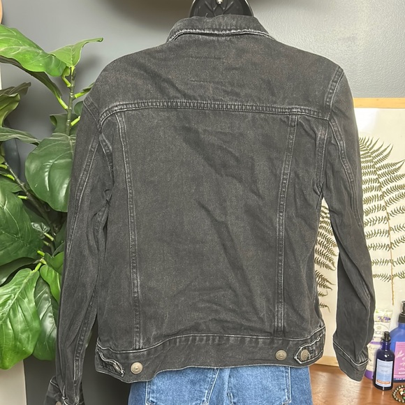 H&M Black Denim Jacket - Picture 3 of 3